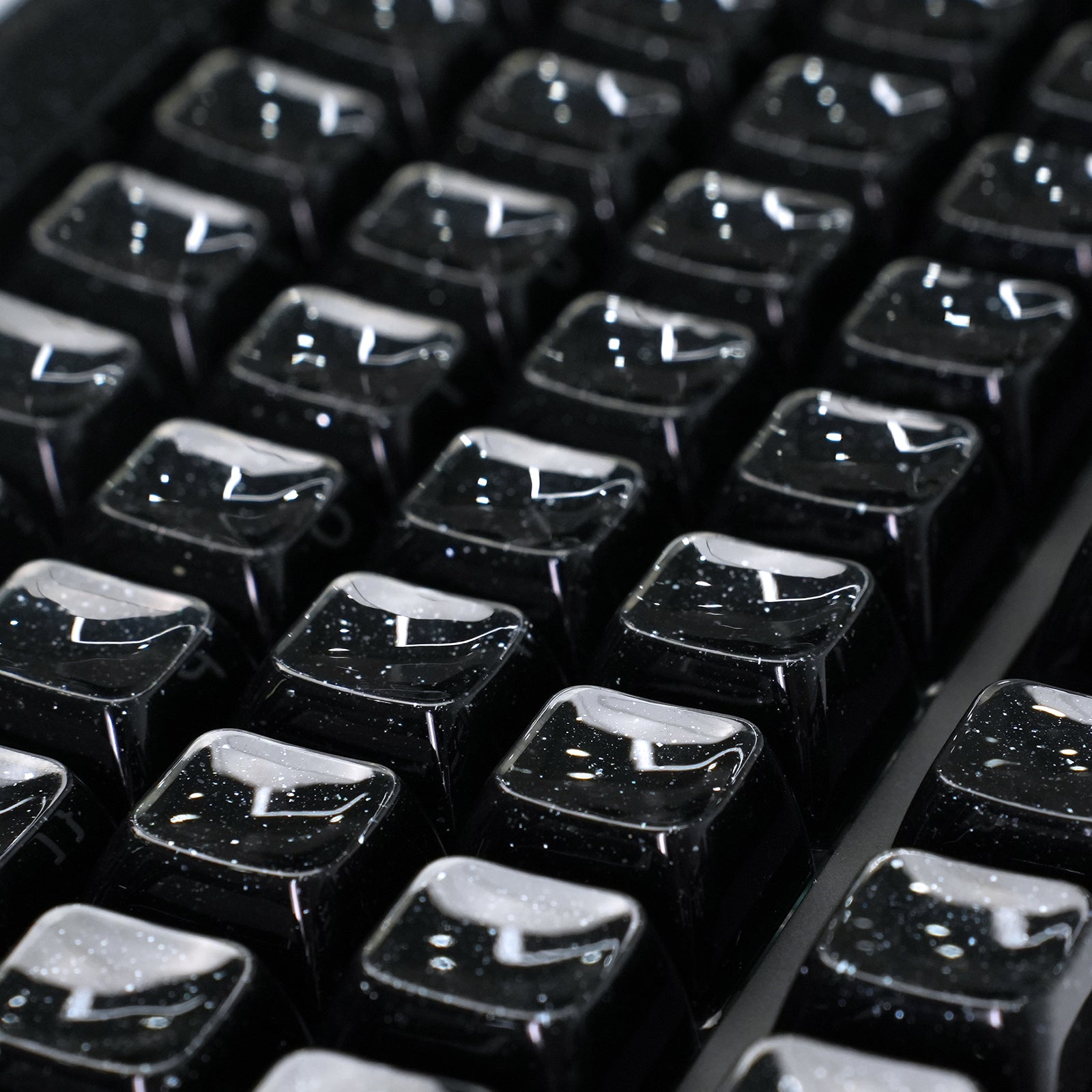 ATTACK SHARK SK03, 136 Tasten, Kristall-Tastenkappen, ASA-Profil, ANSI/ISO